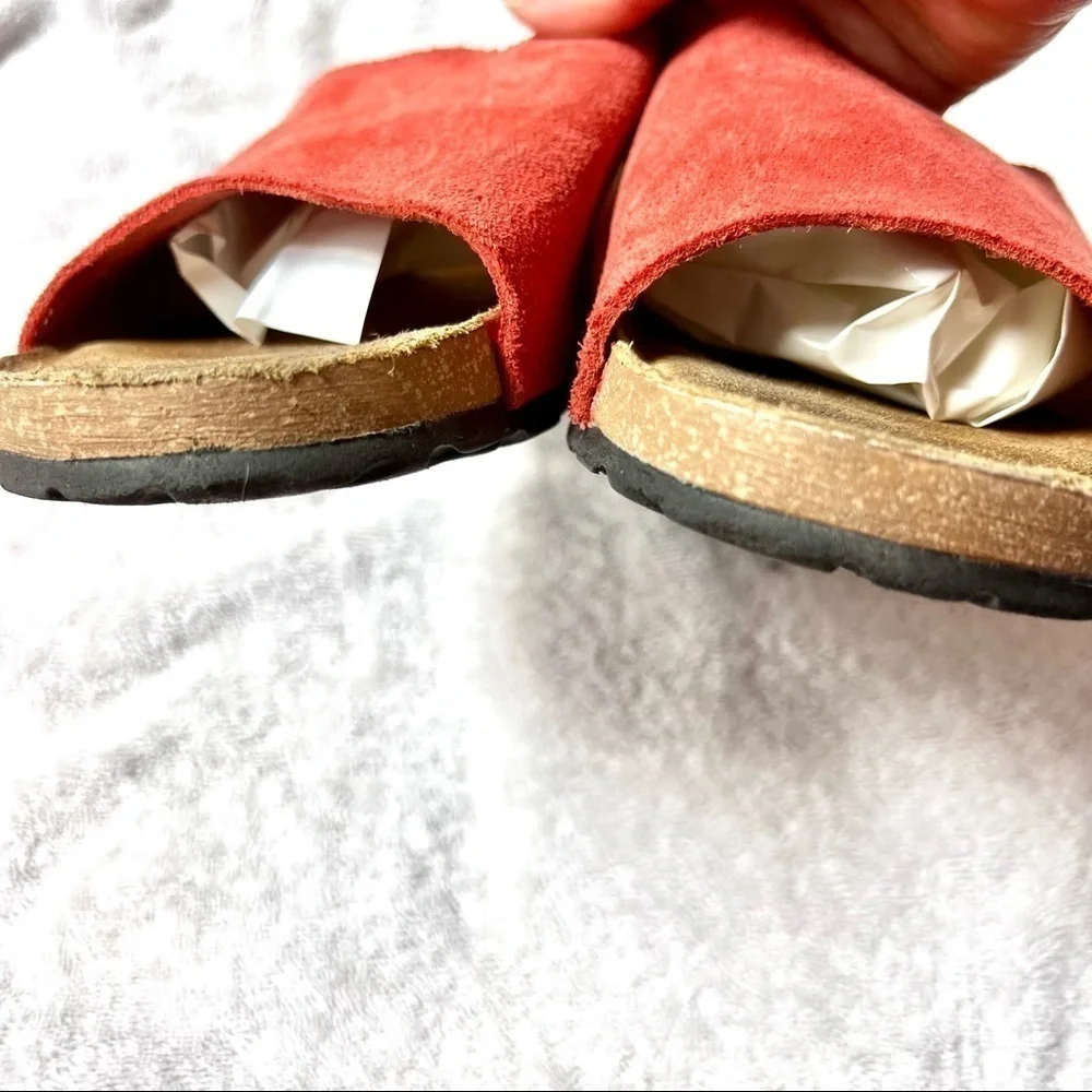 A. GIANNETTI Made in Italy suede leather red Slide Sandals Womens size 8 - Picture 4 of 9